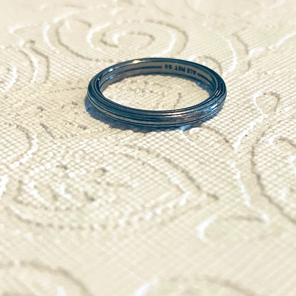 Pandora me oxidized ring
